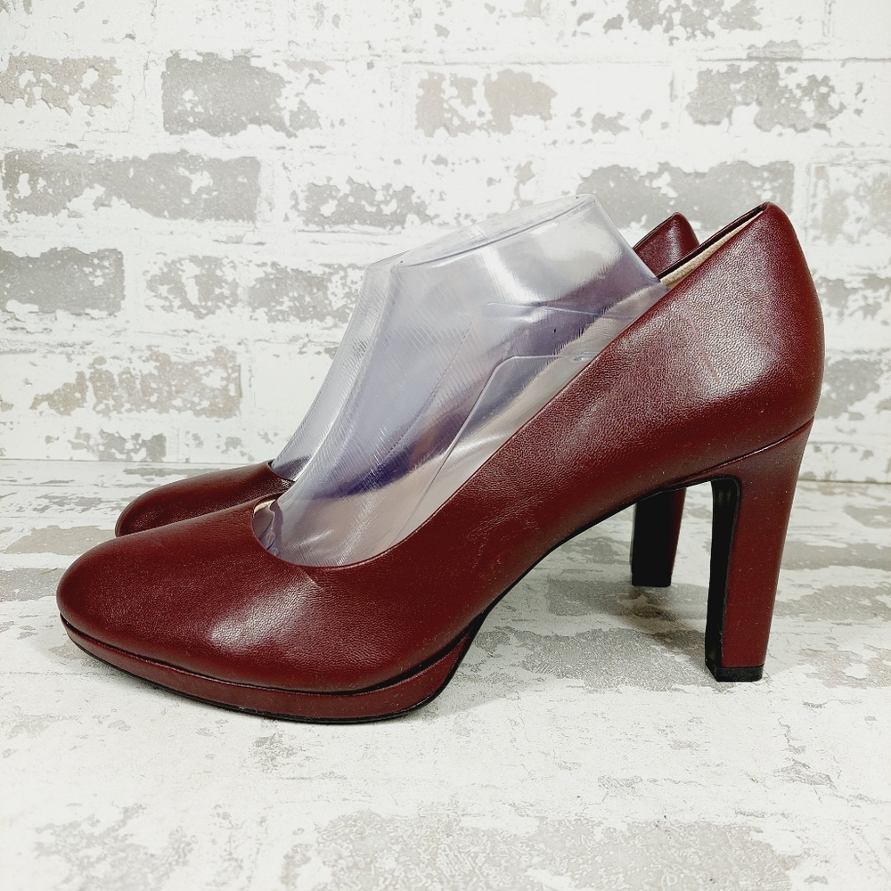NEW Life Stride Julia Burgundy Faux Leather Slip On Dress Pump Heels W471
